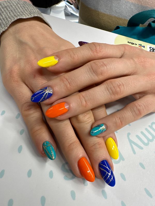 Маникюр, порезы, разноцветный, глянцевый, комбинированный, заусеницы, дизайн, лунки, абстракция, блестки, линии