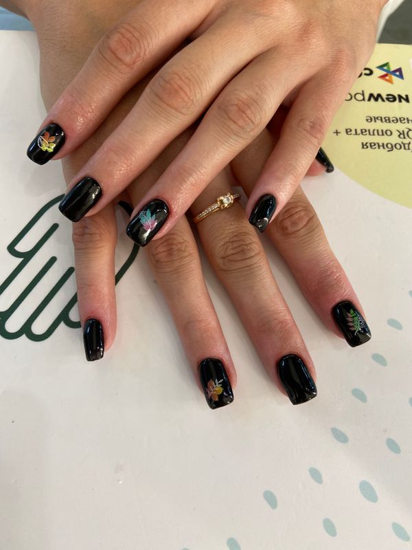 Маникюр, черный, порезы, глянцевый, не под кутикулу, дизайн, наклейка, веточка