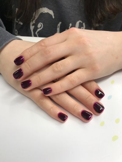 Маникюр, глянцевый, однотон, фиолетовый, темный, камуфляж