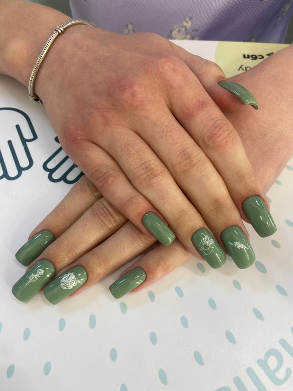 Маникюр, оливковый, глянцевый, дизайн, Стемпинг, цветы