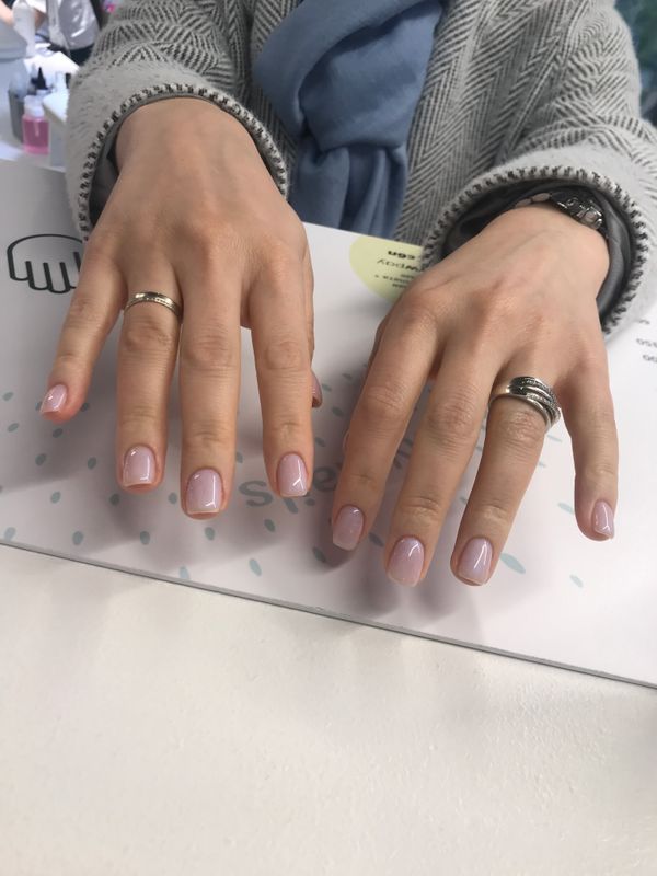 Маникюр, перламутр, глянцевый, лак с блестками, однотон, на каждый день