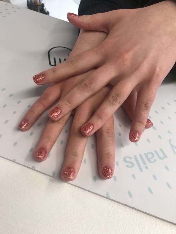 Маникюр, разноцветный, глянцевый, лак с блестками