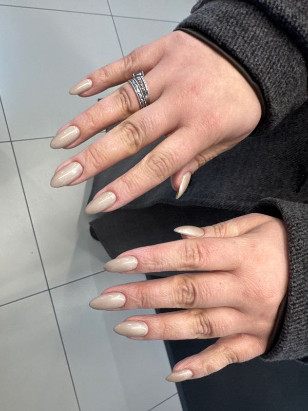 глянцевый, перламутр, однотон, лак с блестками, Маникюр, на каждый день, нежный