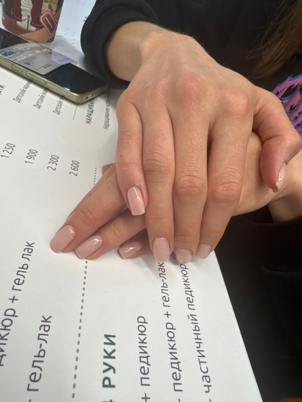 глянцевый, пудровый, нюд, однотон, Маникюр, на каждый день, нежный