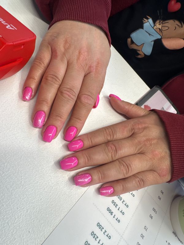 глянцевый, фуксия, однотон, лак с блестками, Маникюр, на каждый день