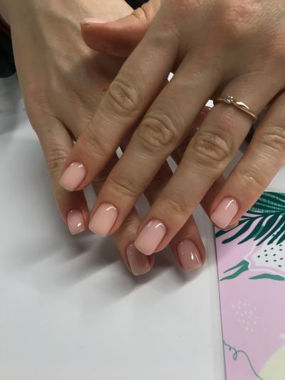 Маникюр, глянцевый, нюд, однотон, бежевый, светлый