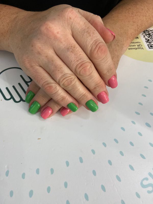 Маникюр, зеленый, комбинированный, глянцевый