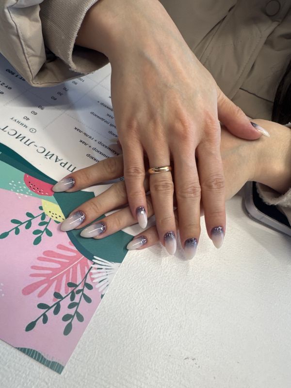 глянцевый, белый, Маникюр, комбинированный, на каждый день, нежный, дизайн, лунки, блестки