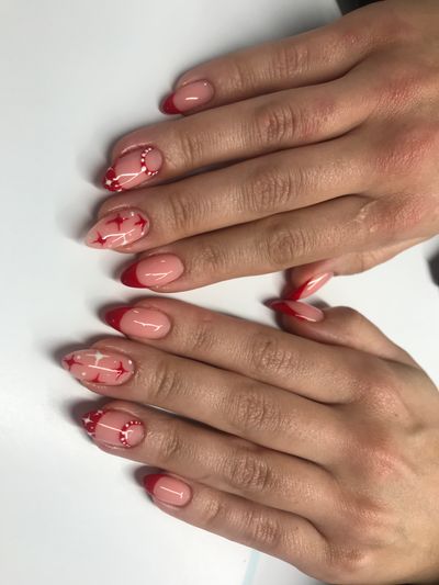 дизайн, глянцевый, френч, рисунок, снежинка, новогодний, лунки, разные цвета, розовый бледный, камуфляж, красный, белый