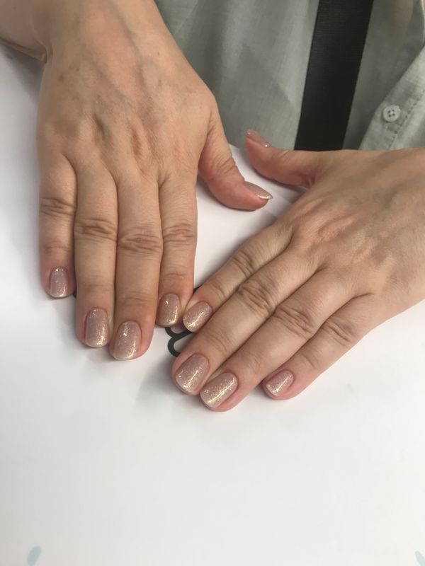 Маникюр, золото, глянцевый, однотон, лак с блестками