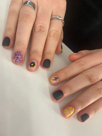 дизайн, матовый, абстракция, смайлик, цветы, зигзаг, разные цвета, черный, желтый, синий, натуральный, прозрачный, комбинированный