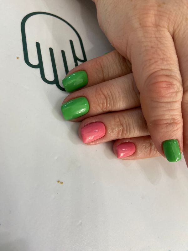 Маникюр, зеленый, комбинированный, глянцевый