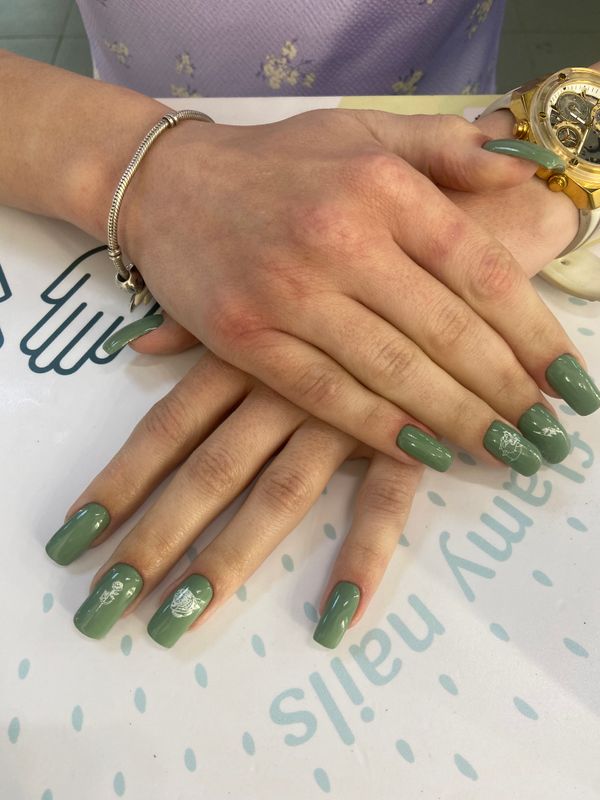 Маникюр, оливковый, глянцевый, дизайн, Стемпинг, цветы