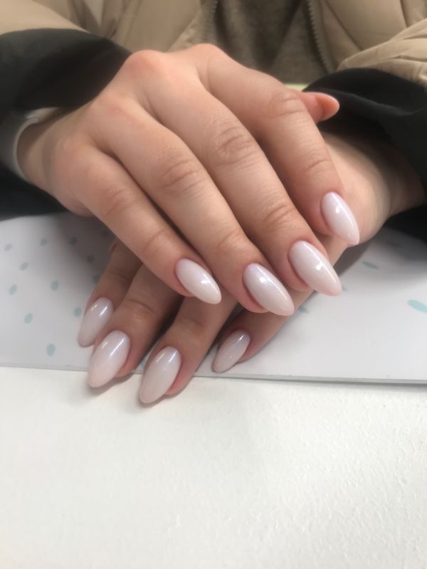 Маникюр, молочная база, глянцевый, нюд, однотон, на каждый день