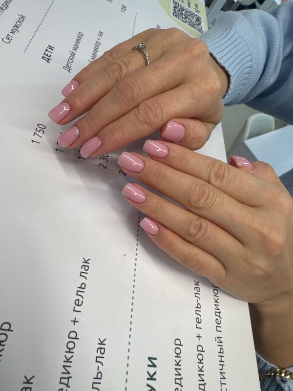 глянцевый, нежно розовый, нюд, лак с блестками, однотон, Маникюр, на каждый день