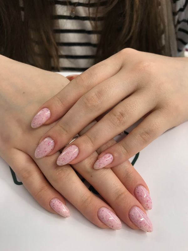 глянцевый, розовый бледный, однотон, Маникюр, лак с блестками, на каждый день, нежный