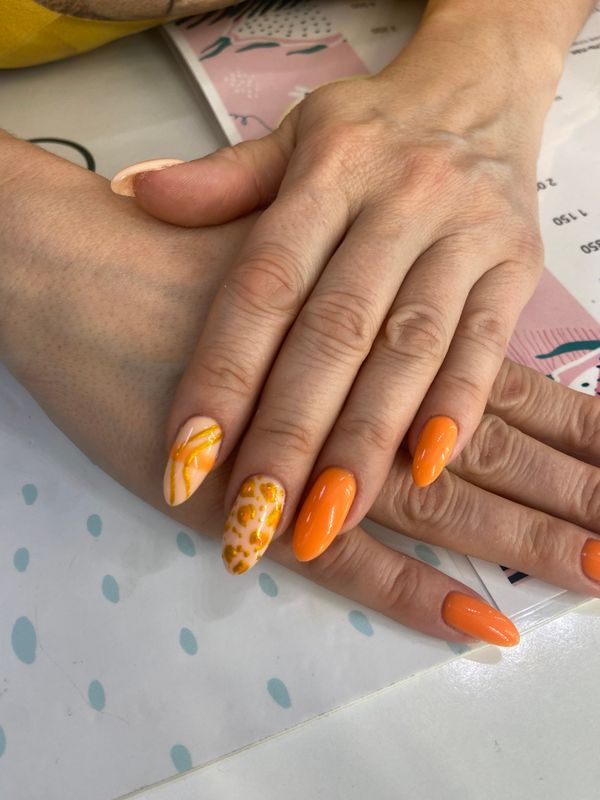 Маникюр, оранжевый, глянцевый, дизайн, абстракция, блестки, линии