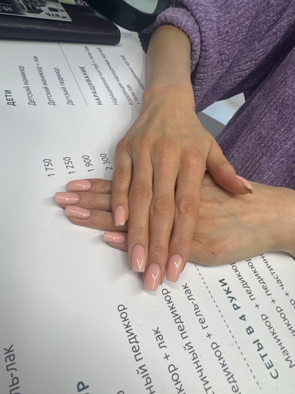 розовый бледный, глянцевый, нюд, однотон, Маникюр, на каждый день, нежный