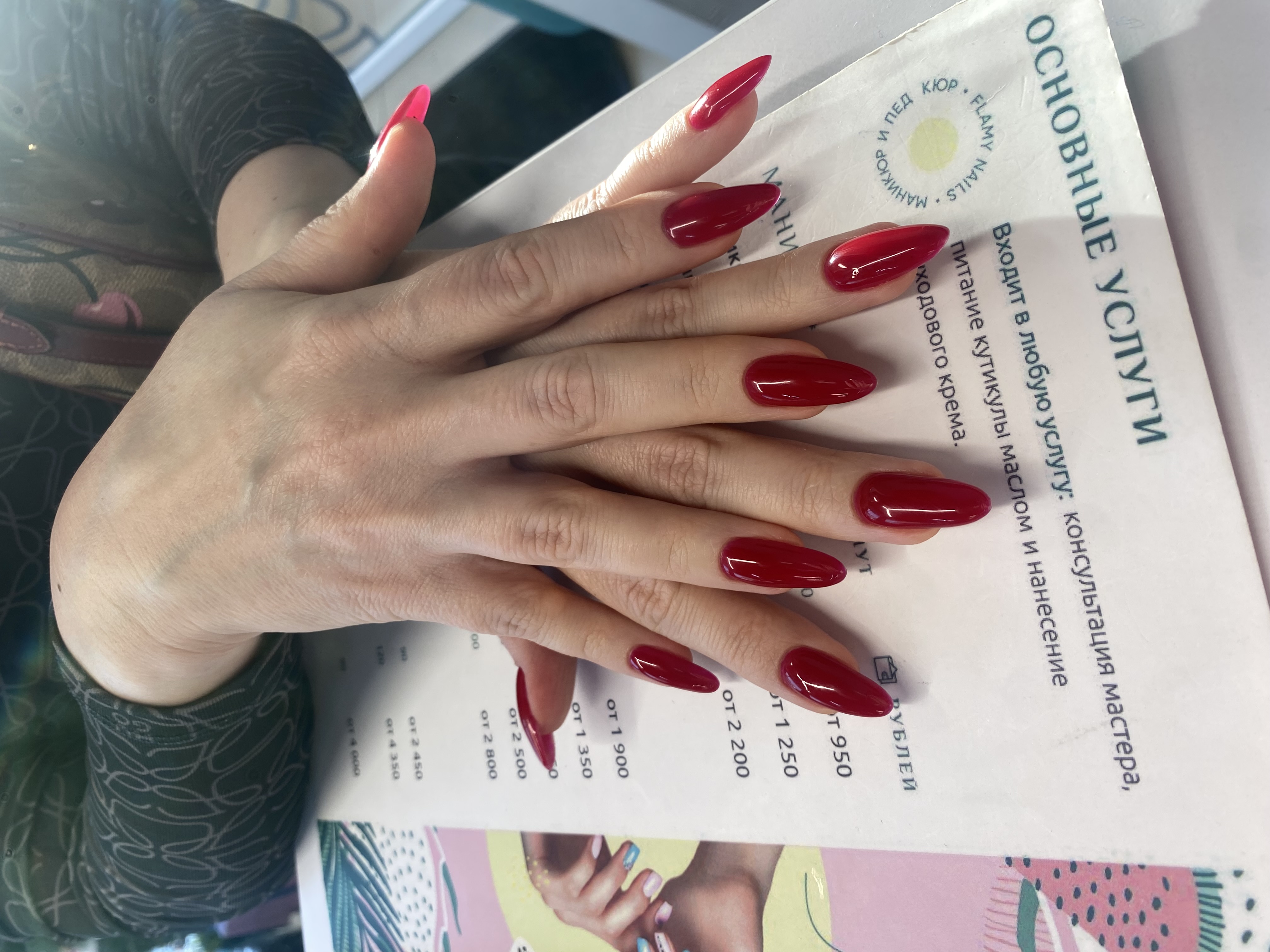 Маникюр, однотон, винный, на каждый день