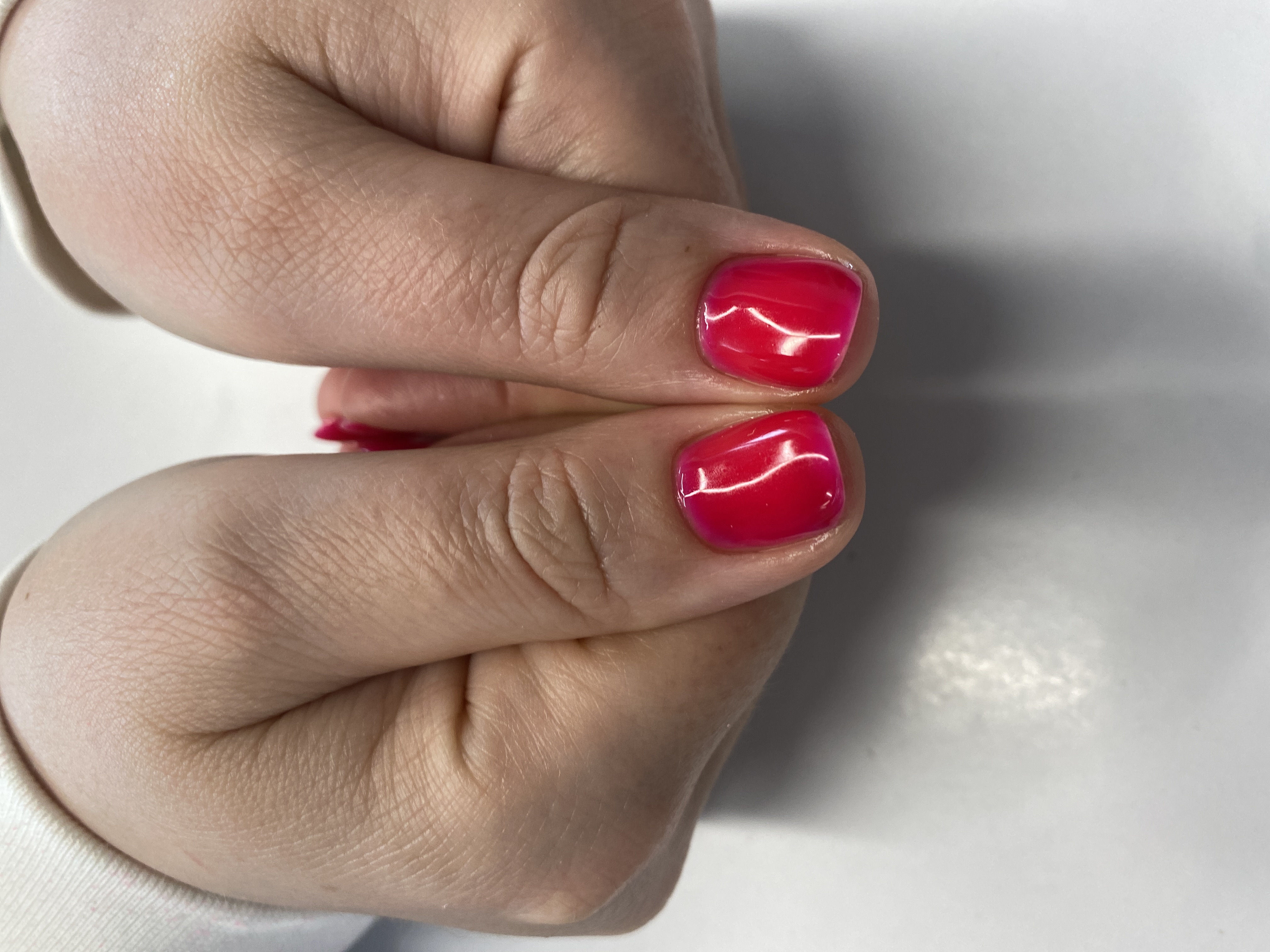 Маникюр, однотон, красный, на каждый день