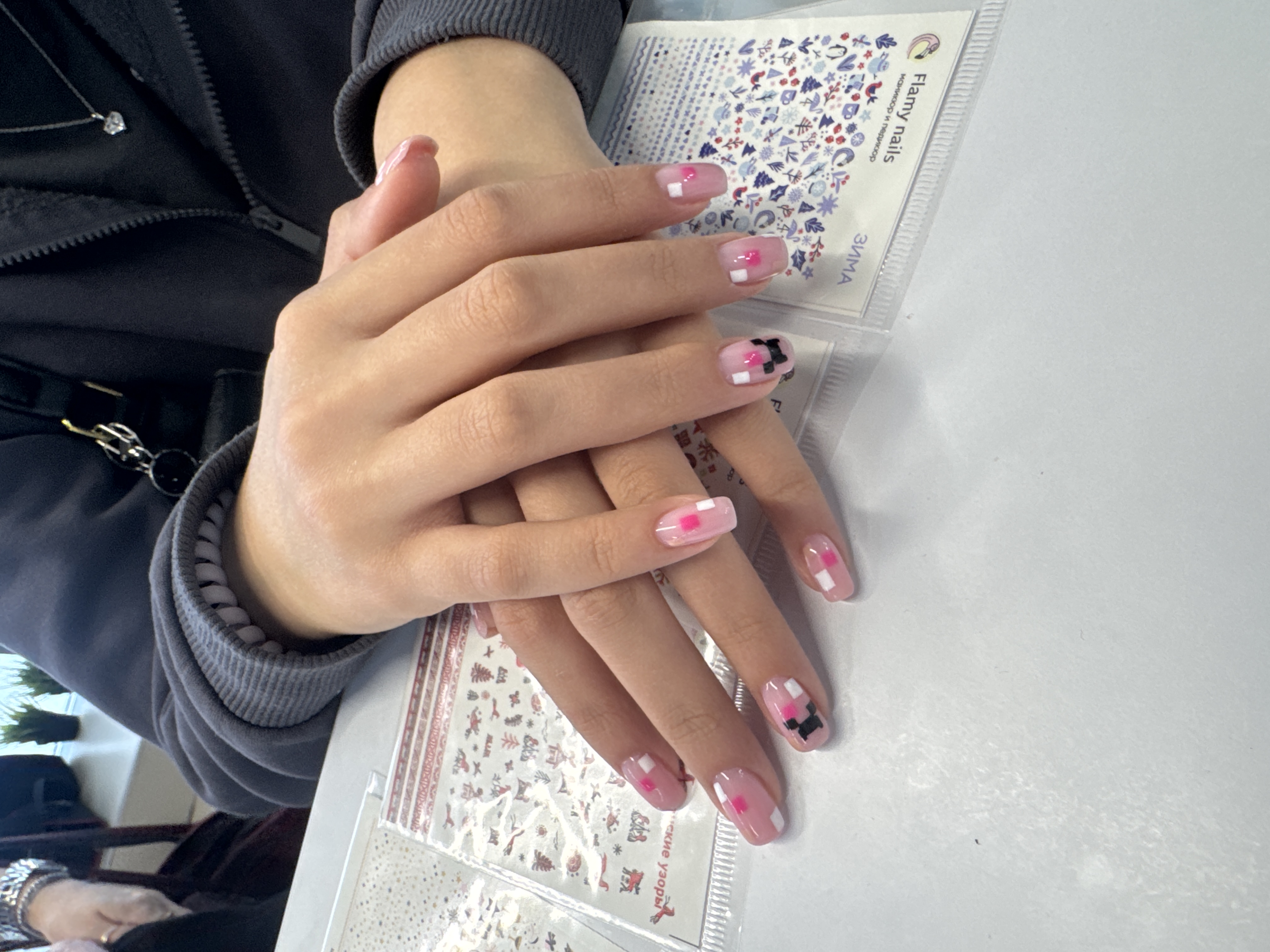 розовый, комбинированный, Маникюр, дизайн, абстракция, на каждый день, геометрия, нежный