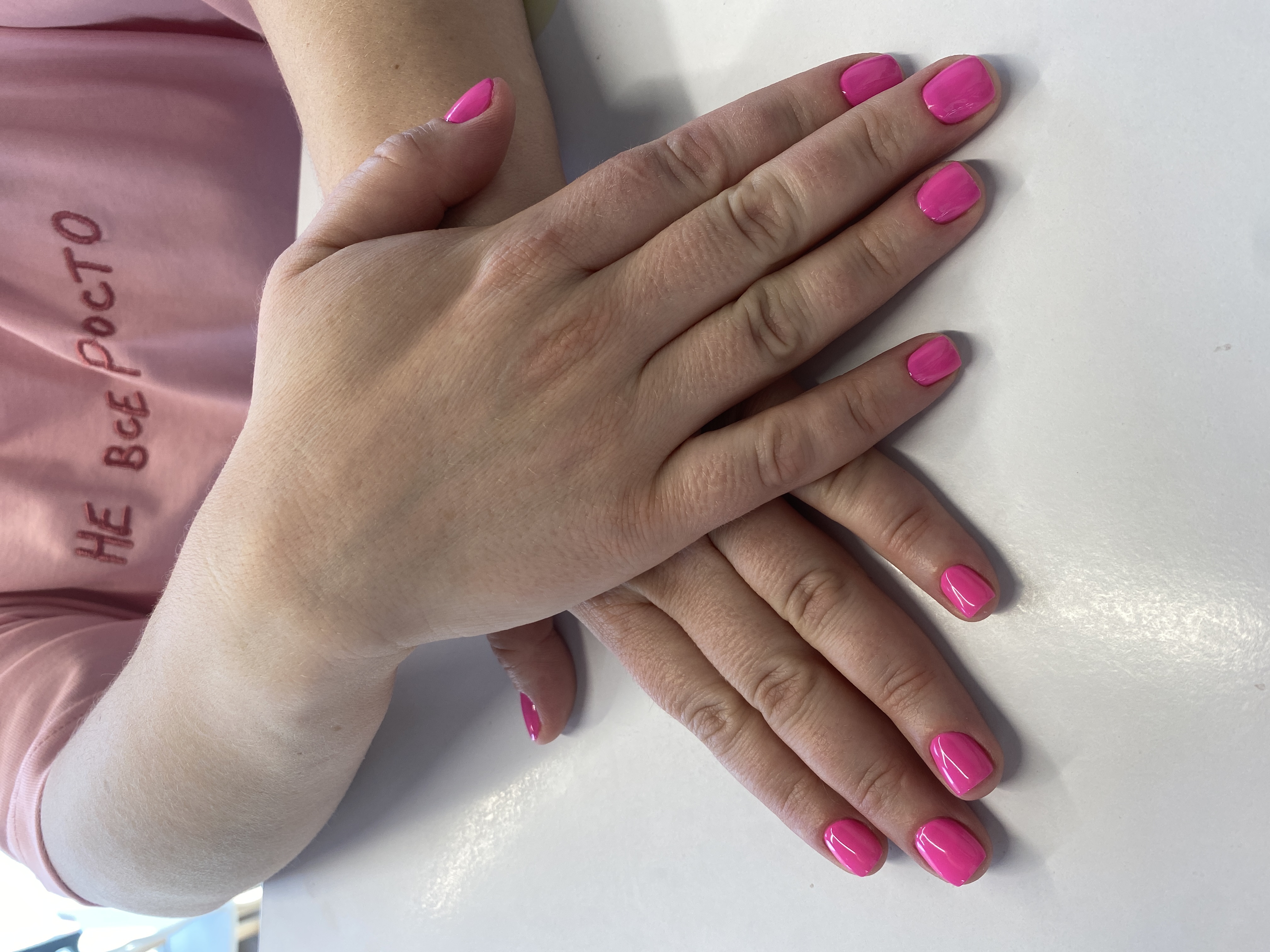 Маникюр, однотон, фуксия, на каждый день