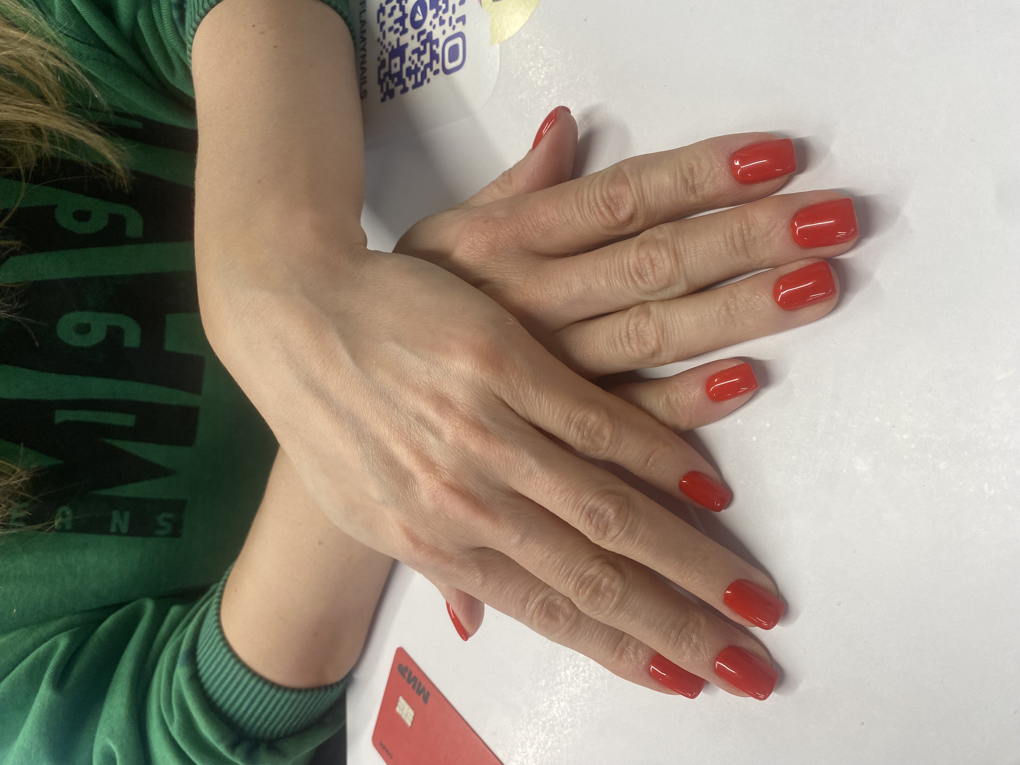 Маникюр, однотон, морковный, на каждый день