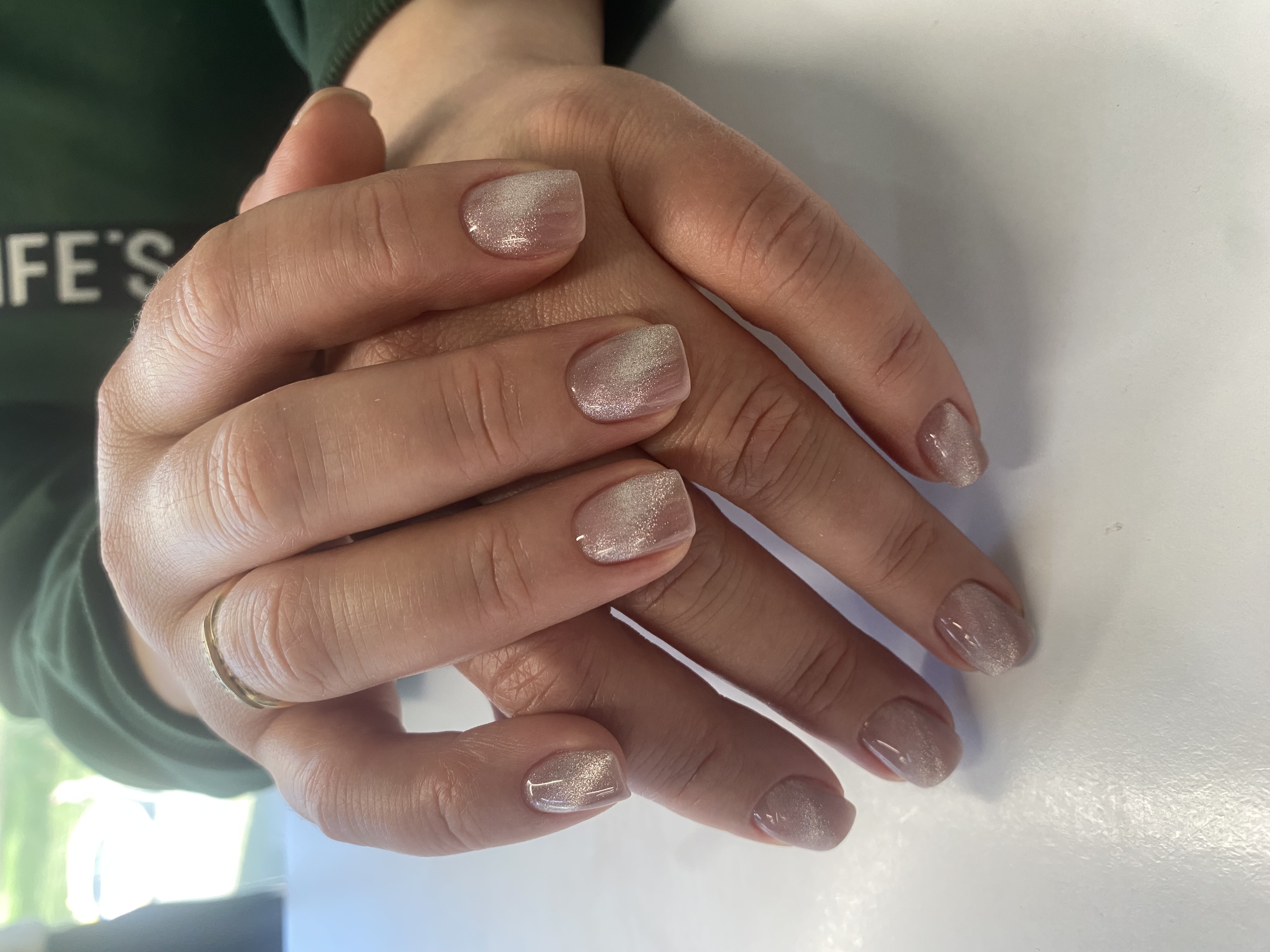 Маникюр, кошачий глаз, на каждый день, нежный, однотон, бежевый