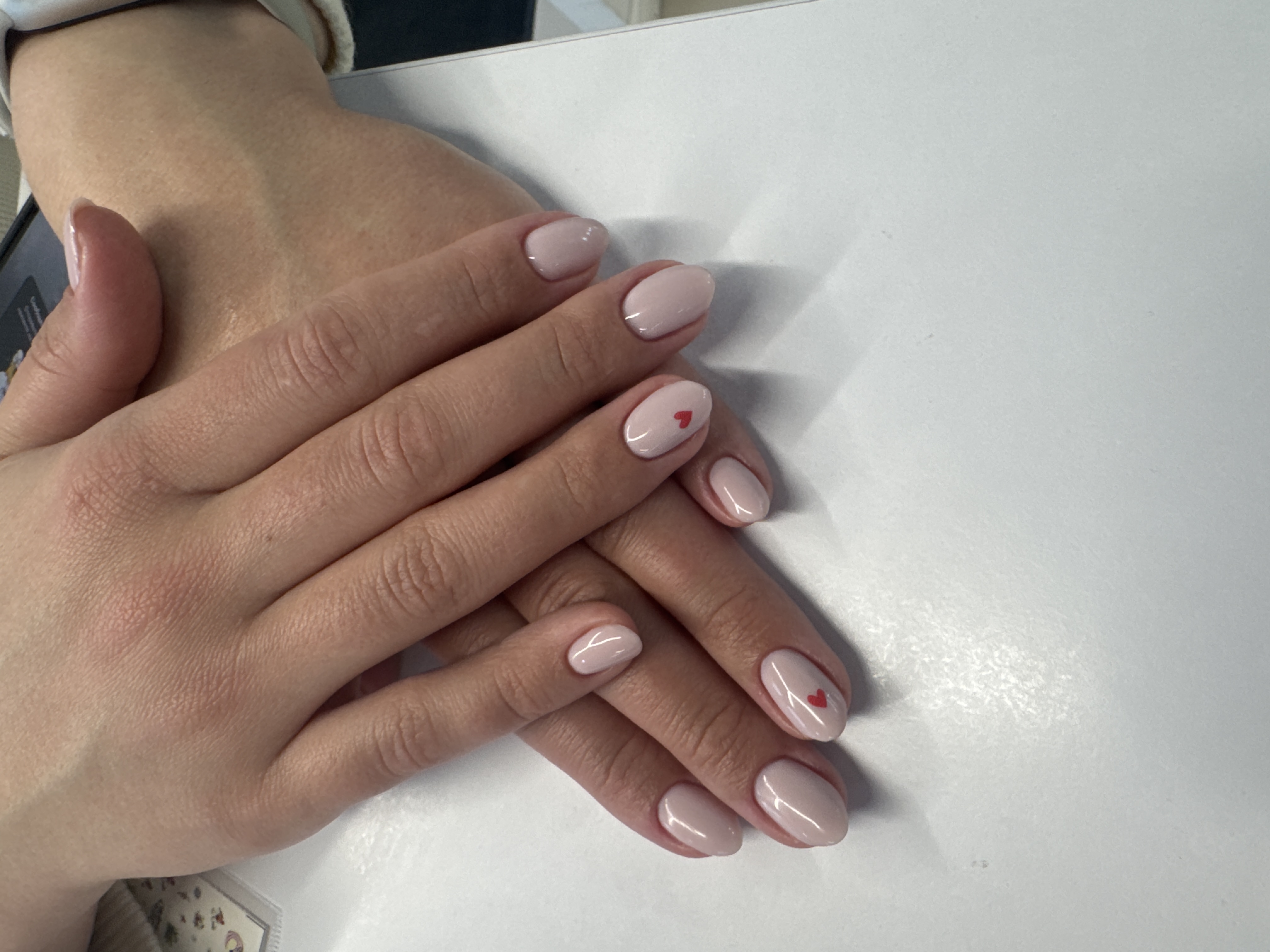 дизайн, Маникюр, минимализм, сердечки, молочный, на каждый день