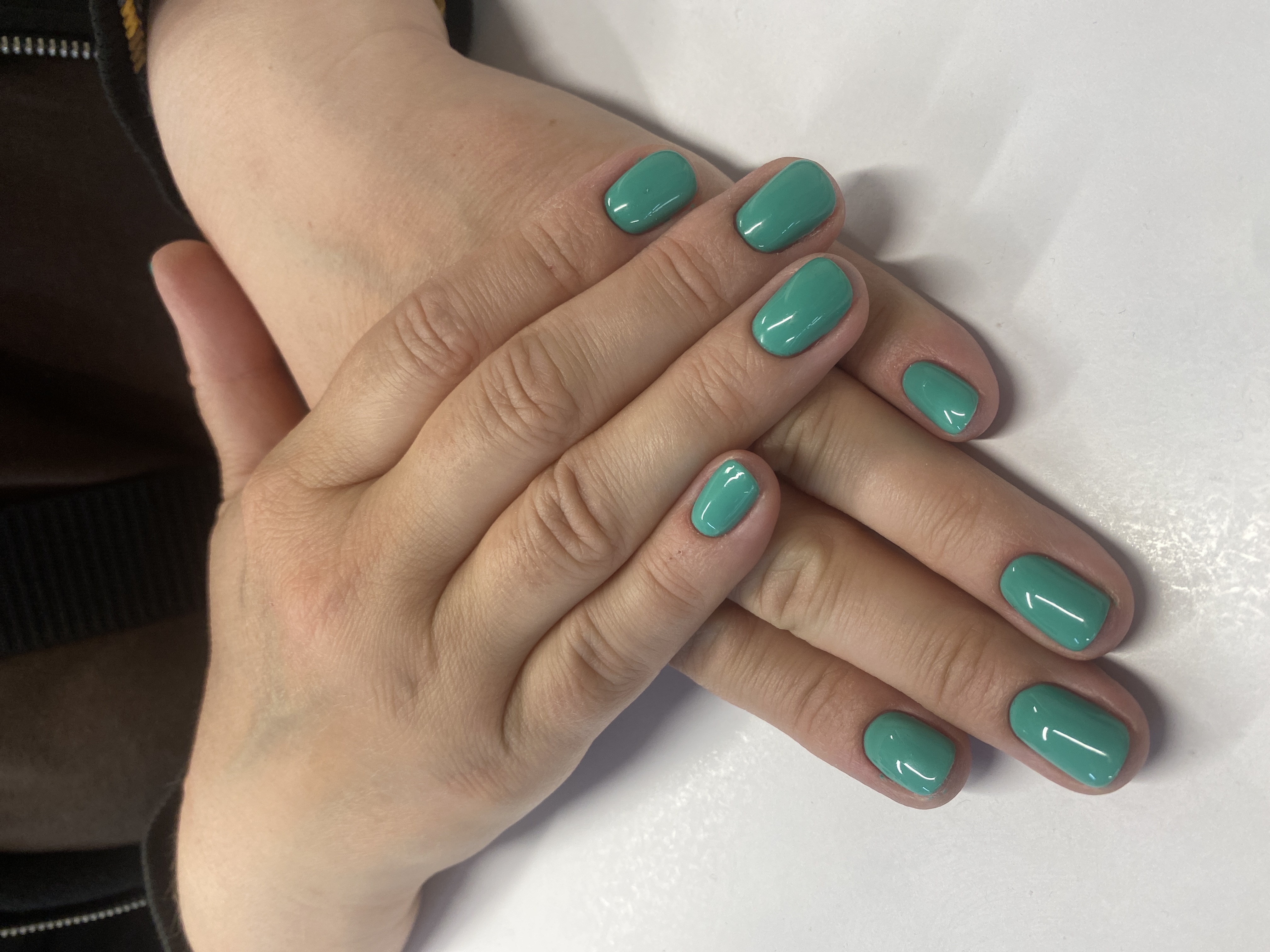 Маникюр, нюд, однотон, бирюзовый, на каждый день