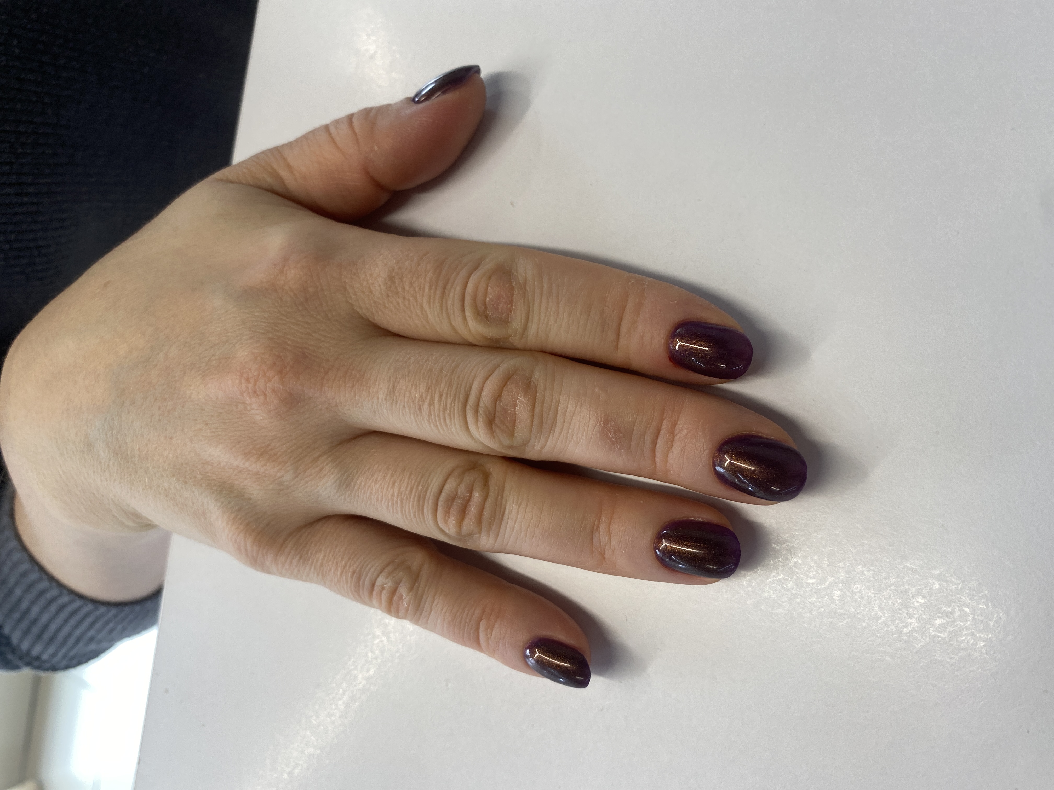 Маникюр, однотон, баклажан, на каждый день